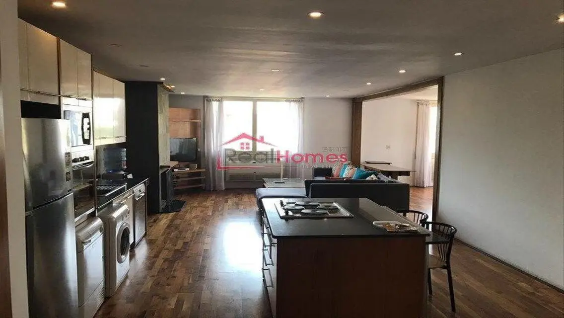 Special rooftop with terrace for rent shared pool
