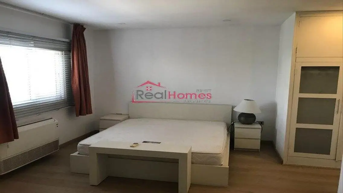 Special rooftop with terrace for rent shared pool
