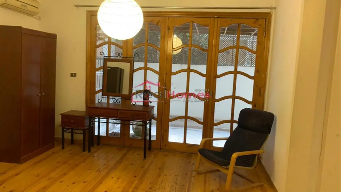 Apartment ground with garden fully furnished