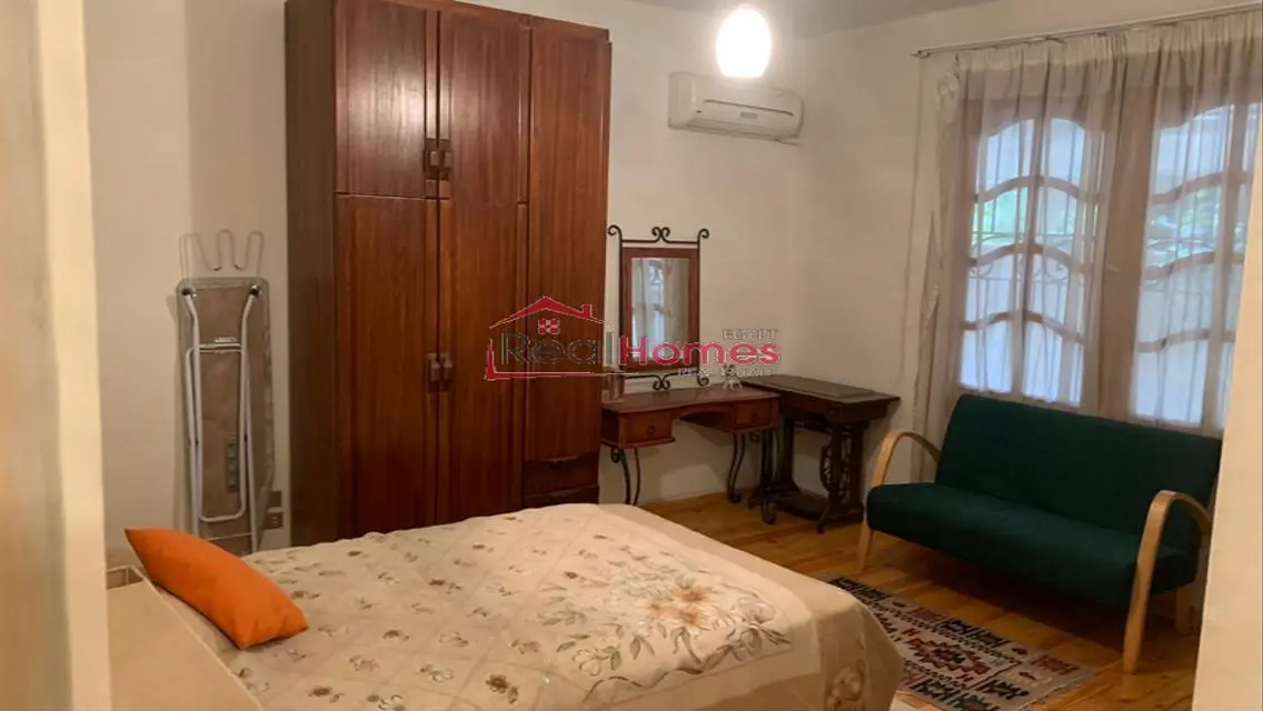Apartment ground with garden fully furnished