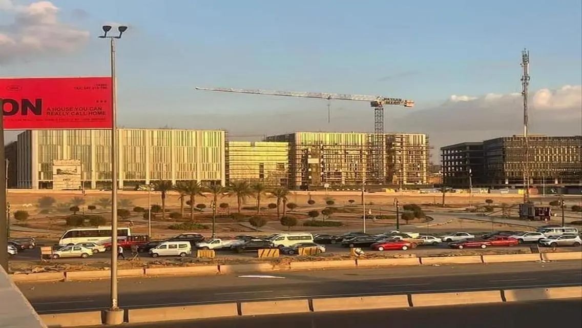 عياده للبيع مقدم 400 الف التقسيط ع اطول فتره سداد.