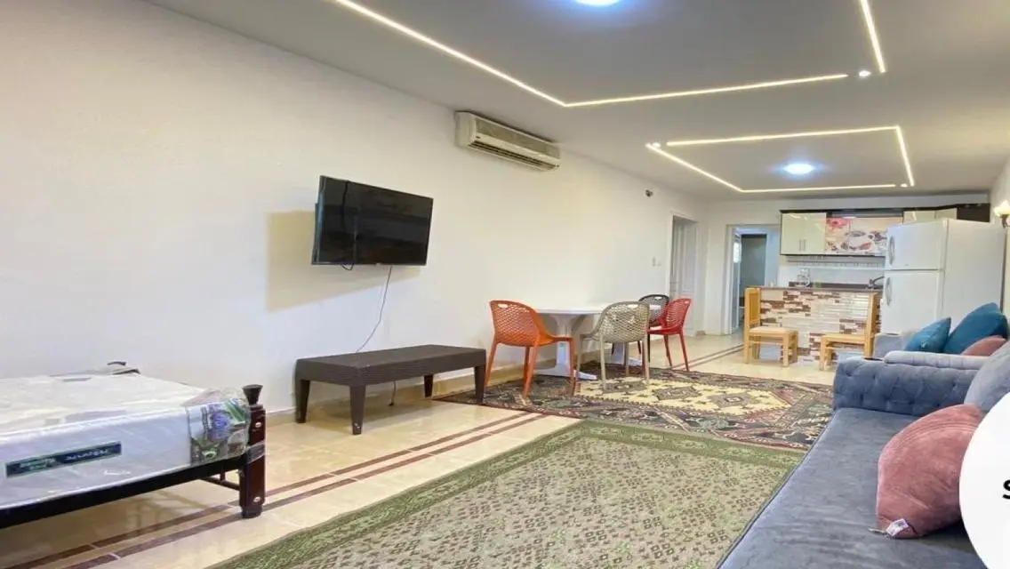 شاليه موقع مميز بمارينا٤ ارضي صف تاني بحيره خطوات