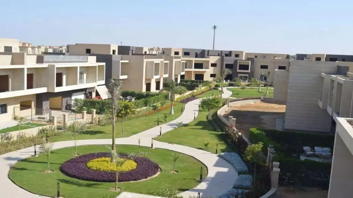 شقة بجاردن إستلام فورى فى جويا بجانب بالم باركس