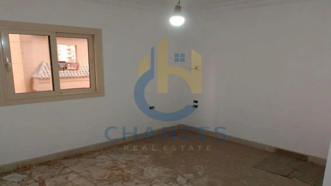 Apartment for sale in Sharq Al-Thalath Al-Maadi