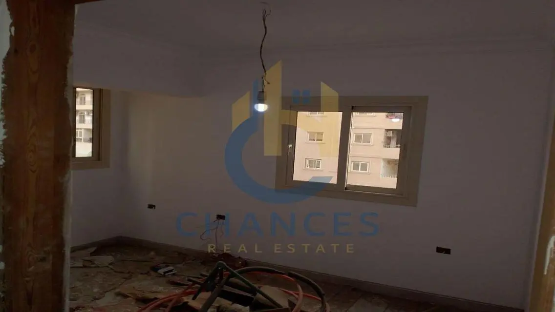 Apartment for sale in Sharq Al-Thalath Al-Maadi
