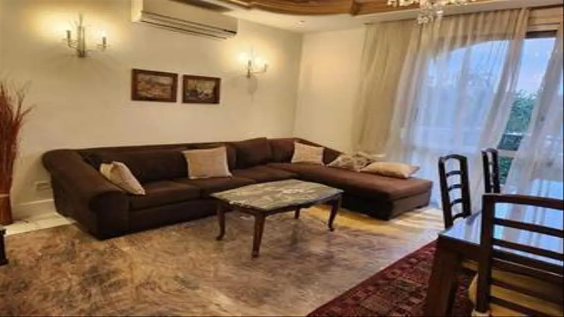 للايجار مفروشة بالكامل فيو مميز بكمبوند الباتيو 1