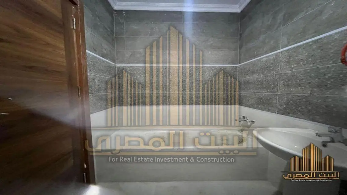 للبيع 225م في بروميناد القاهره الجديده موقع ممتاز
