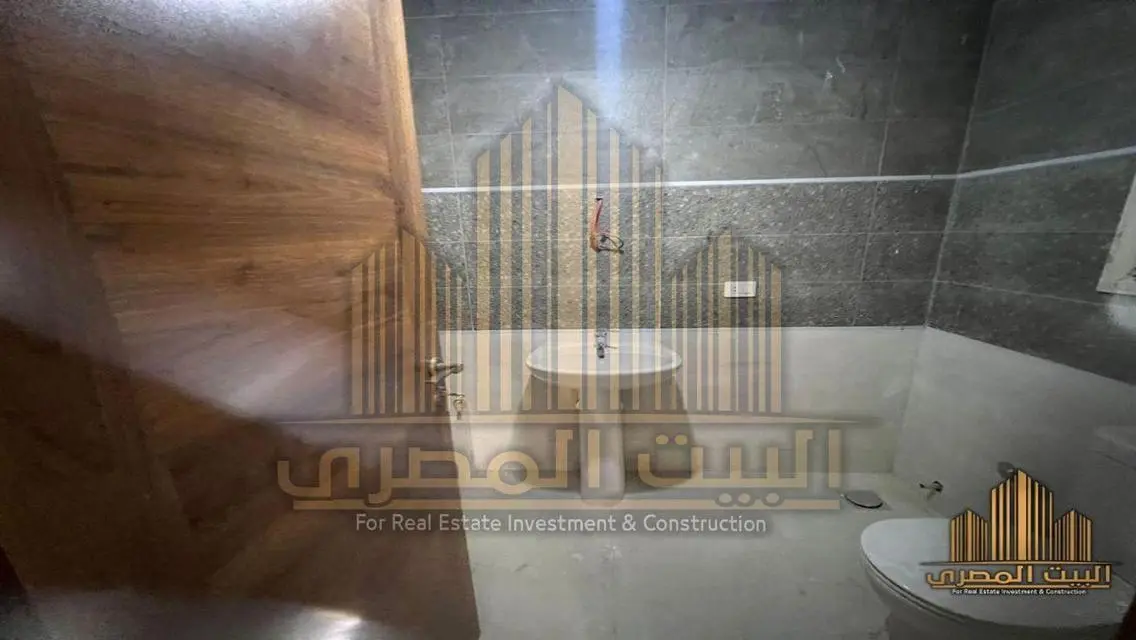 للبيع 225م في بروميناد القاهره الجديده موقع ممتاز