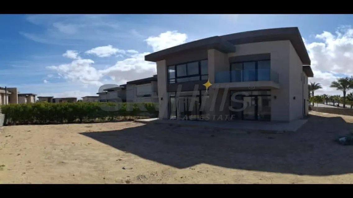 Standalone villa partial sea View Swan lake North