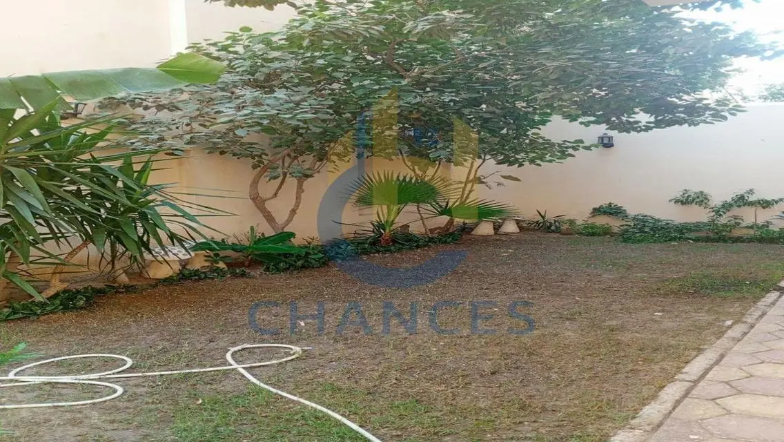 Duplex for sale in South Academy C