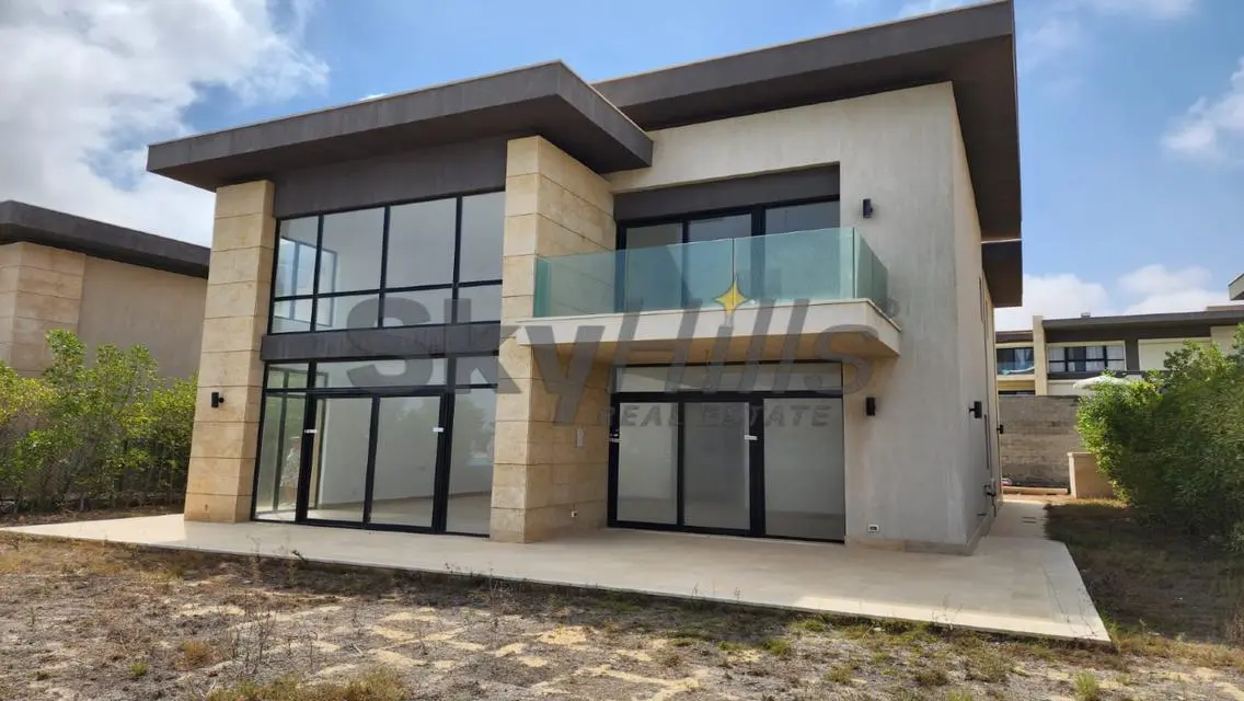 Standalone Type D prime Location Swan lake north 