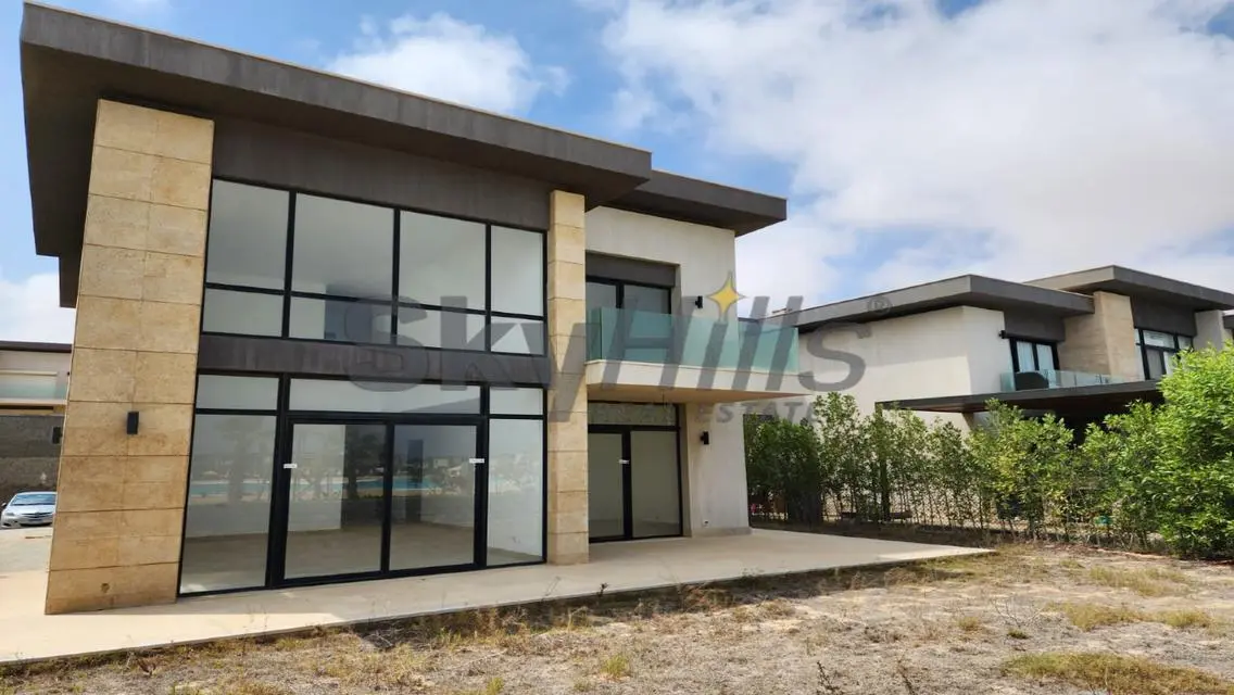 Standalone Type D prime Location Swan lake north 