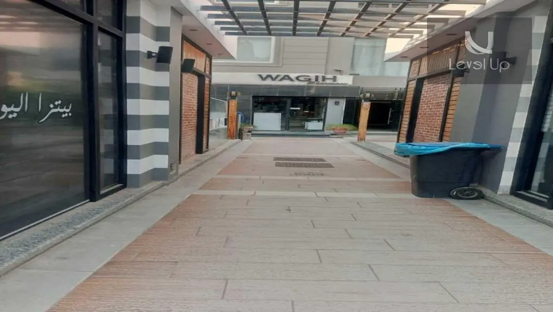 عقار متميز للبيع بسعر 240000