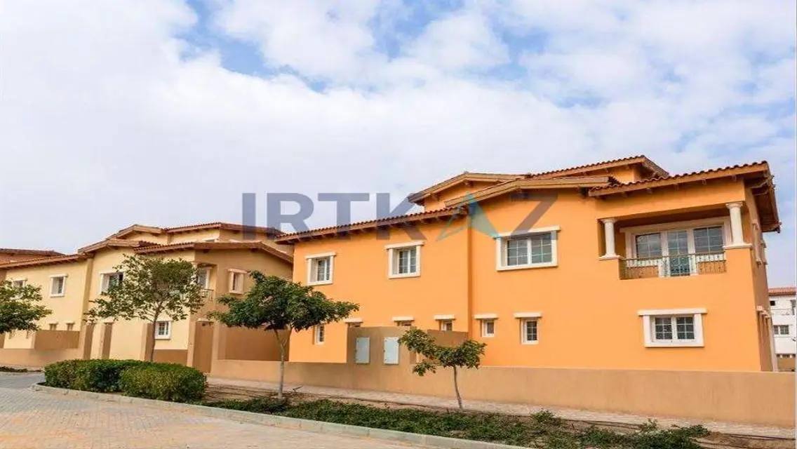 Town House Corner With installment 10 Years