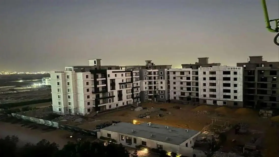 شقه للبيع في كمبوند ناميا الشيخ زايد متشطبه