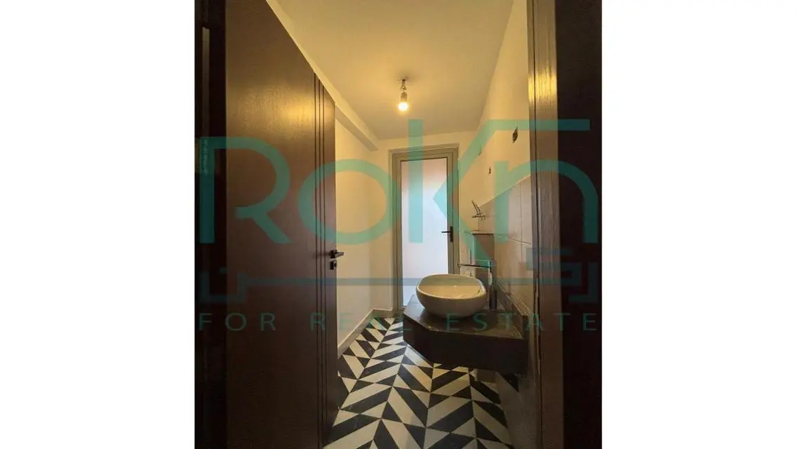 Fully finished apartment for sale in Palm parks