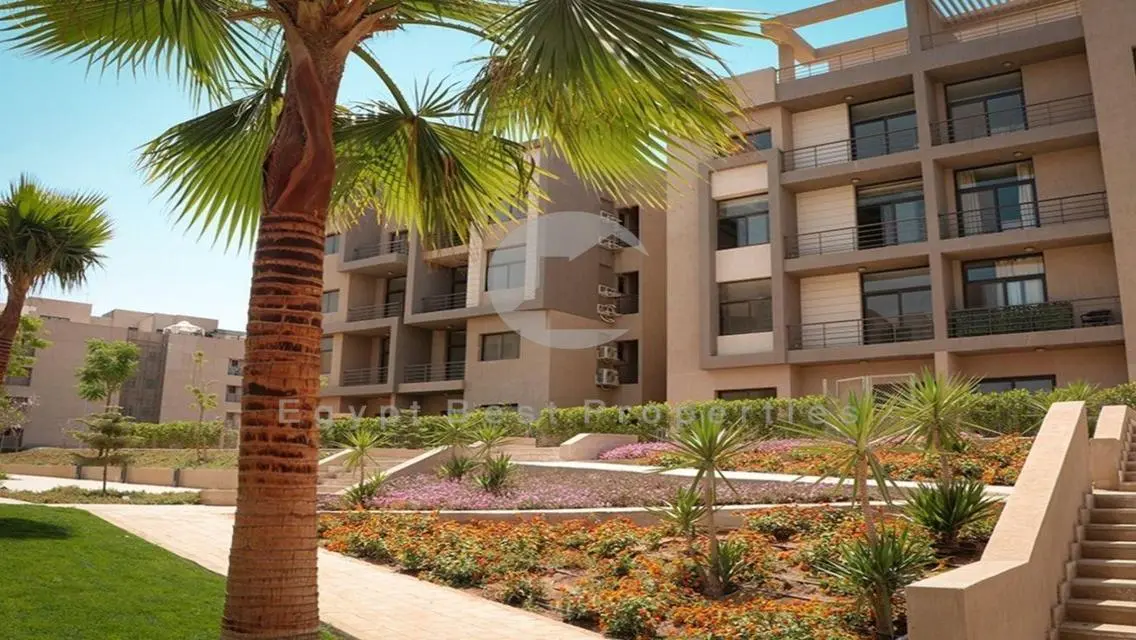 Apartment with Landescape View at Elmarasem Resale