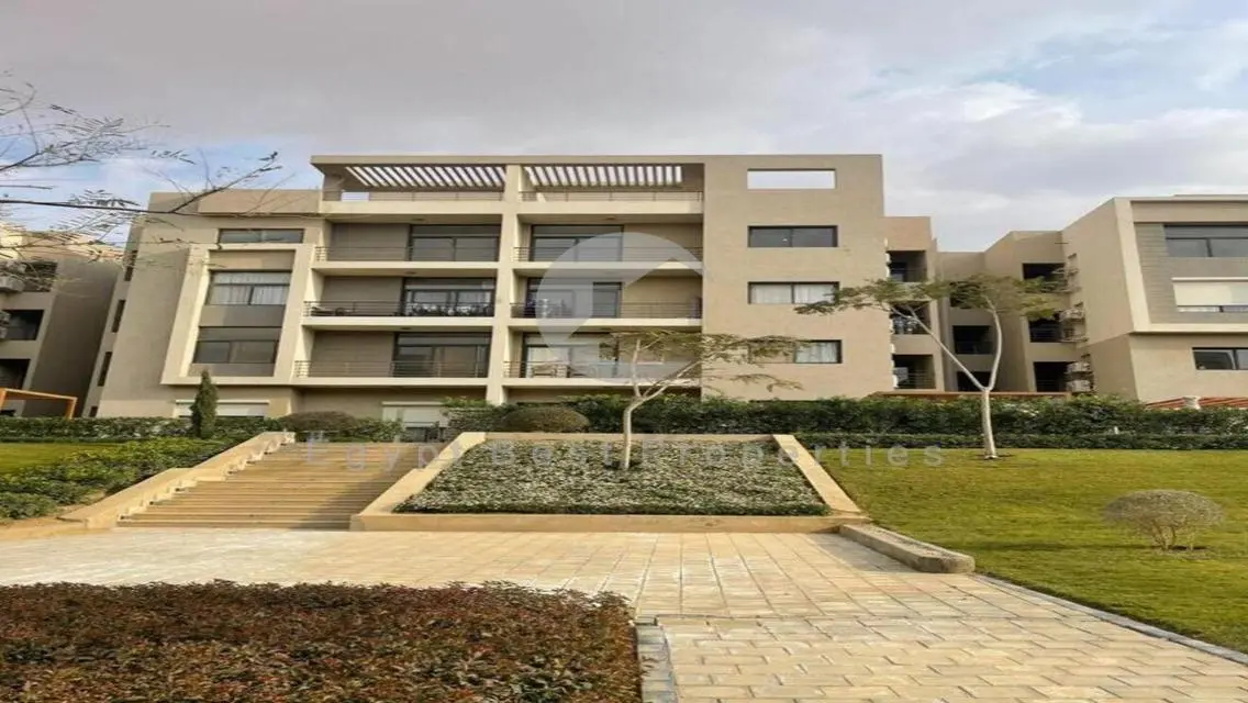 Apartment with Landescape View at Elmarasem Resale