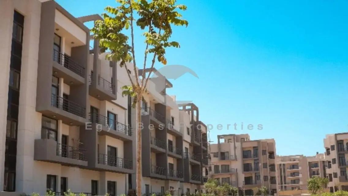 Apartment with Landescape View at Elmarasem Resale