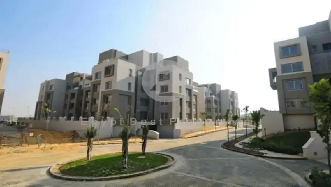 Apartment in Village Gate under market price