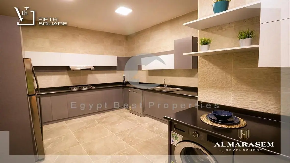 Apartment For Sale in Fifth Square Resale