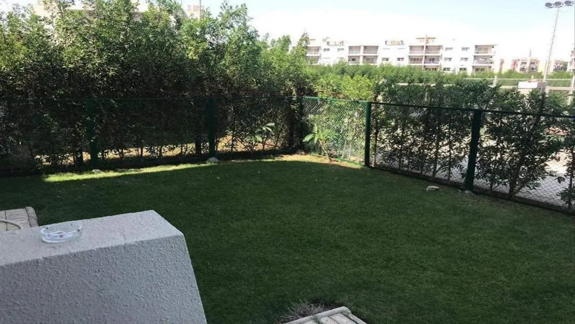 Ground floor with garden under market price