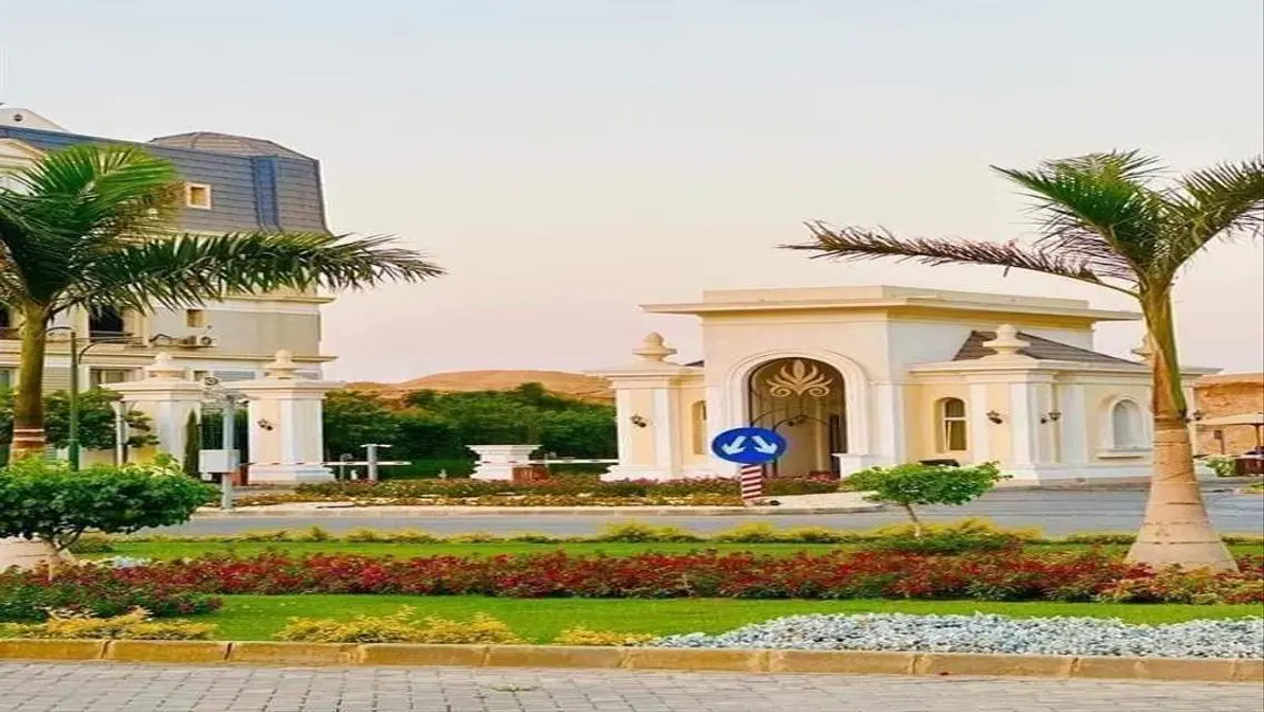 للبيع كمبوند مونتن فيو بمقدم 10% استلام خلال شهور