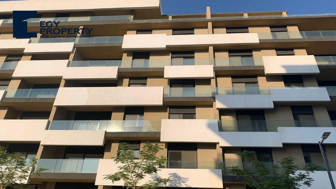 Lowest Price Club View  Finished Apartment 3BD .