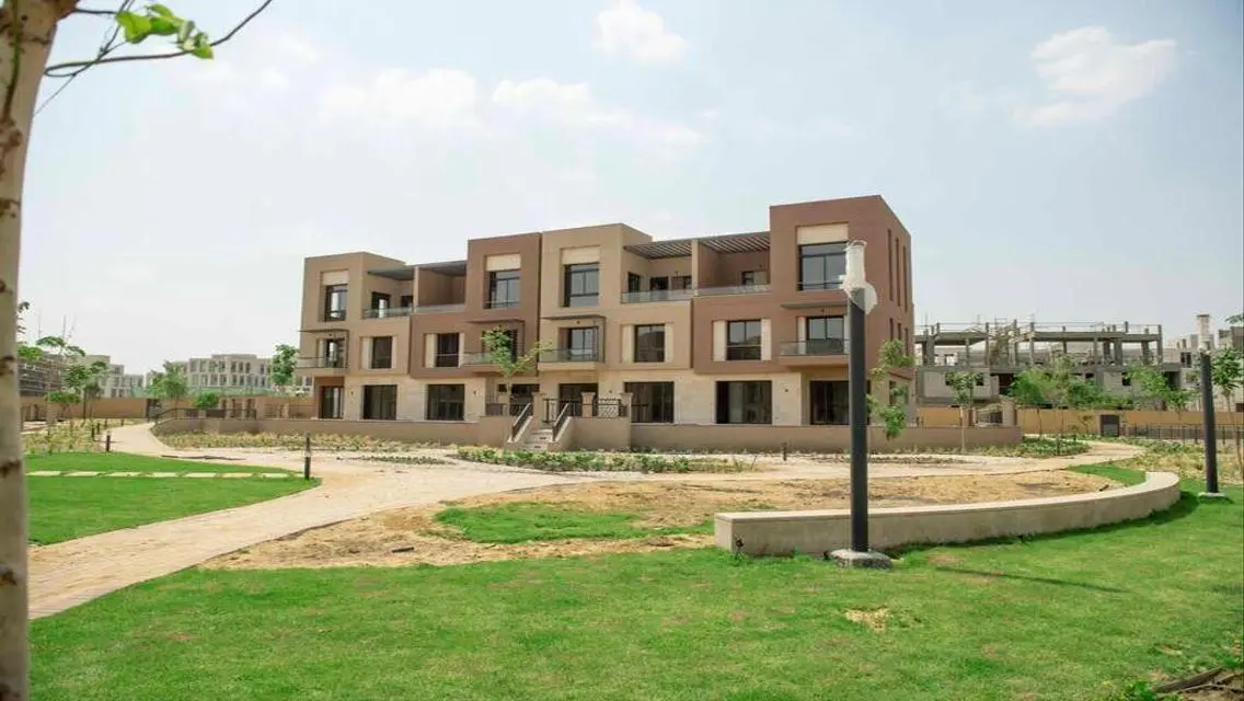 Delivered town house best price in district 5