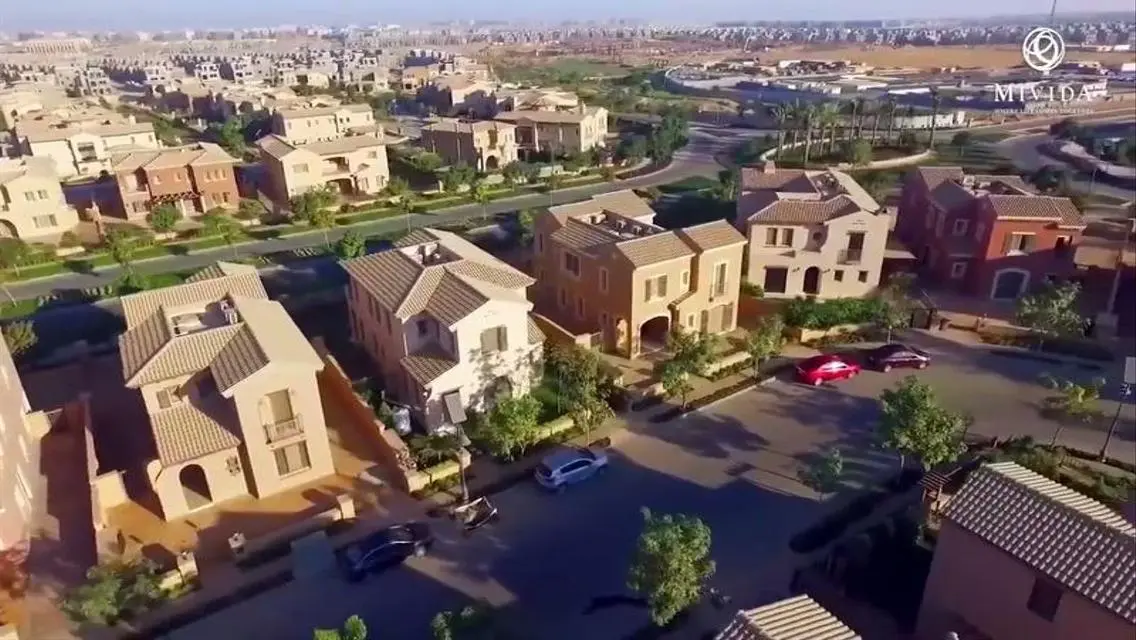 ريسيل شقة في موقع مميز جدا تشطيب فاخر جدا - ميفيدا