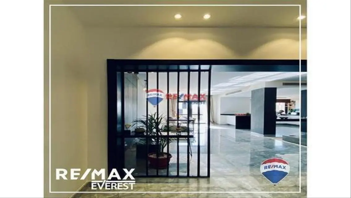 Luxury Apartment with Balcony and Study Room