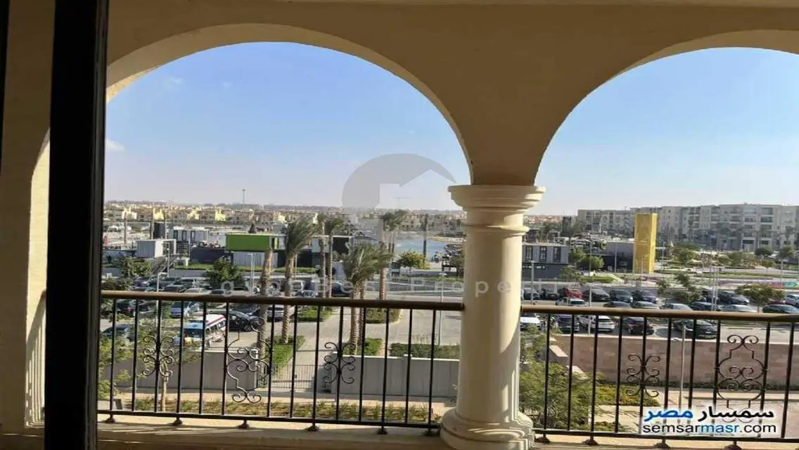 توين هاوس 310م للبيع ريسيل تشطيب كامل موقع مميز
