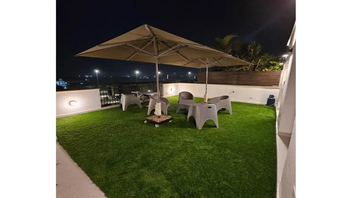 Penthouse 125 m + studio 27 m and 80 m teracce