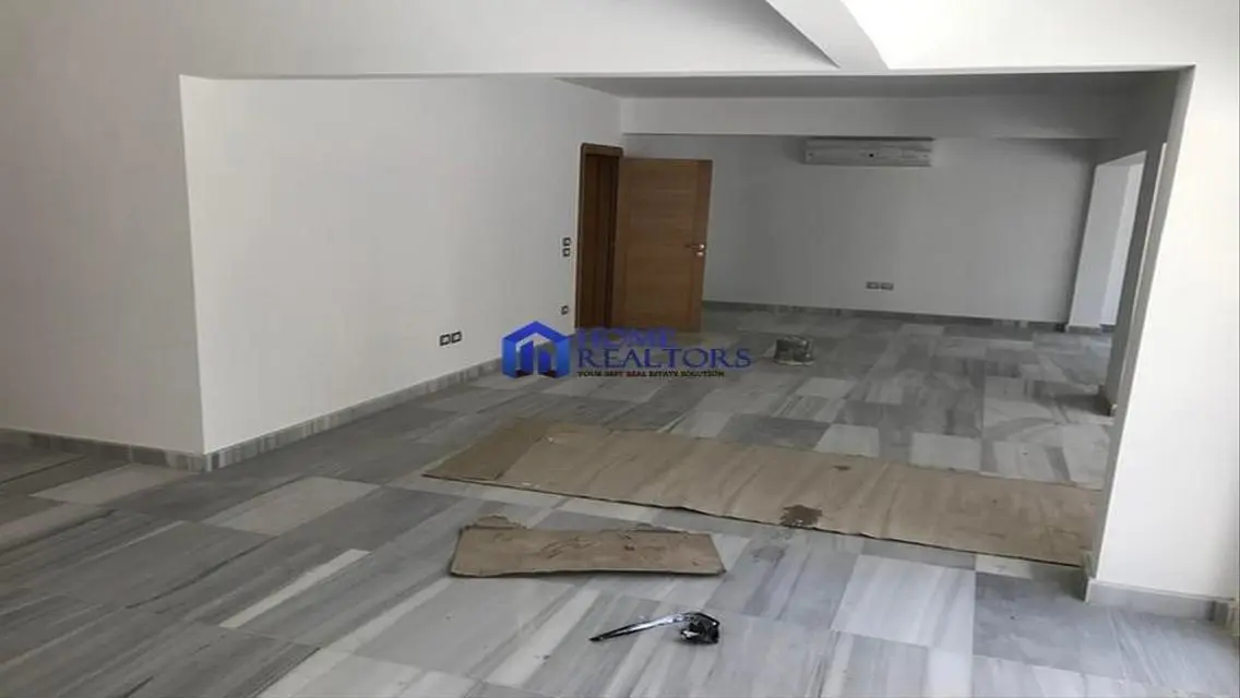 دوبلكس مودرن للايجار بالمعادي السرايات