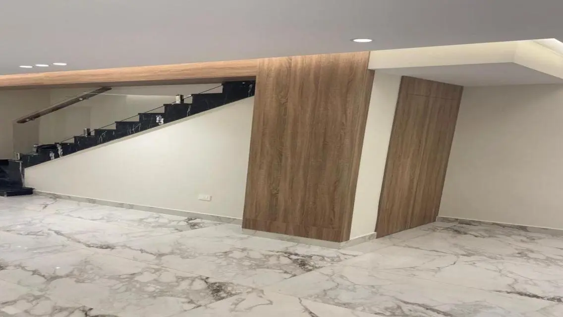 i villa للايجار فيو جاردن - بسعر مميز