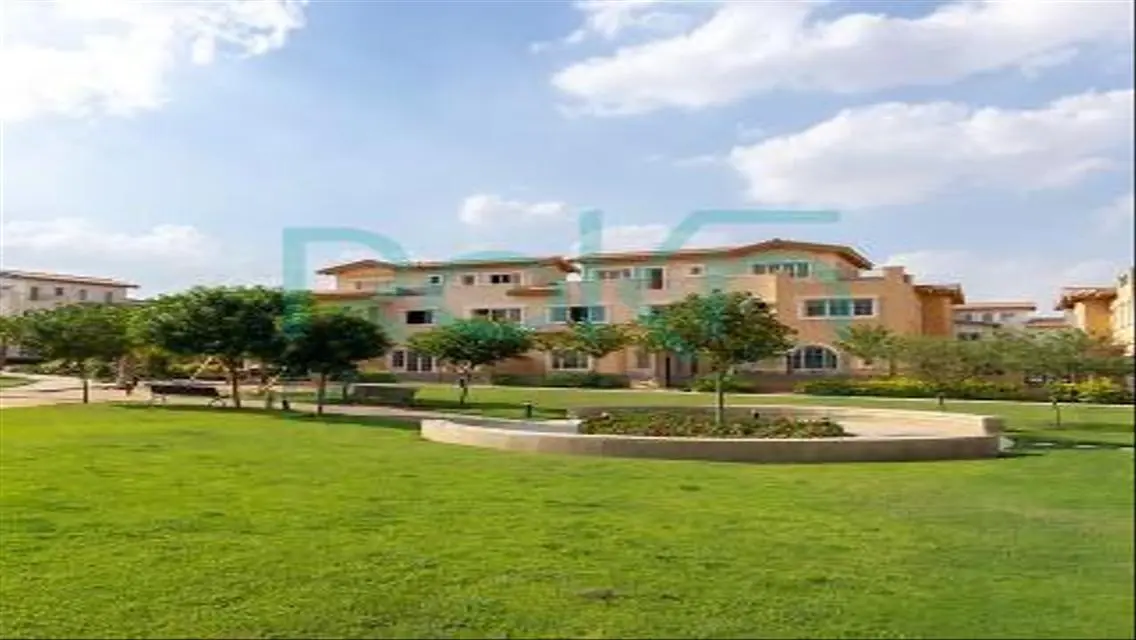 Villa for sale in Hyde park in very prime location