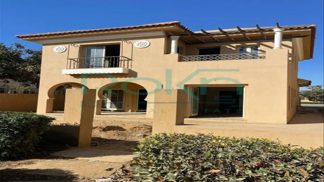 Villa for sale in Hyde park in very prime location