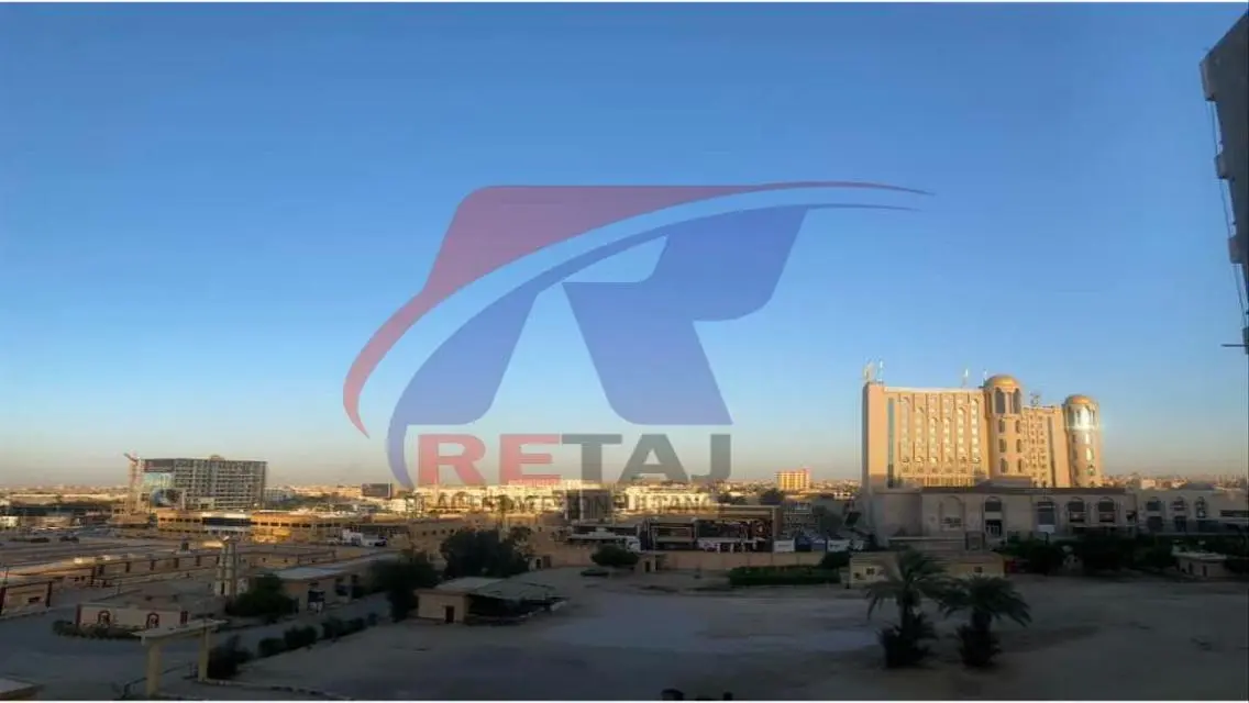 شقة مميزة فيومفتوح  ارض الجوالف مصر الجديده      .