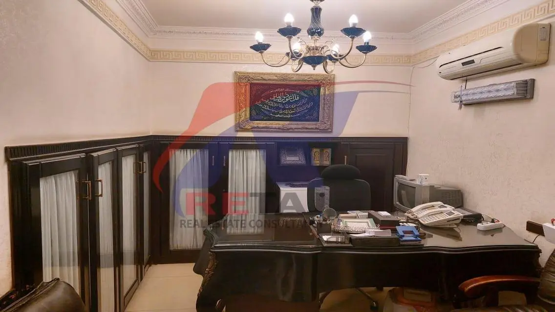 محل للبيع في شارع مكرم عبيد مدينة نصر