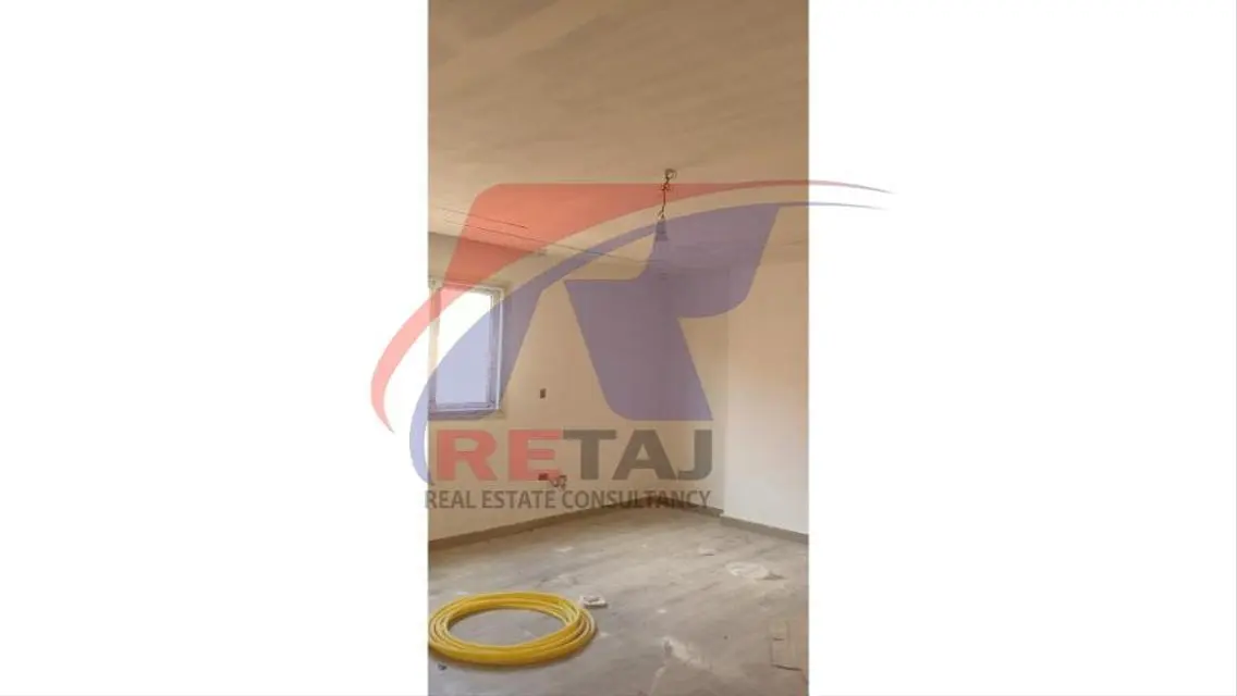 own an apartment in the first area of ​​​​the avia