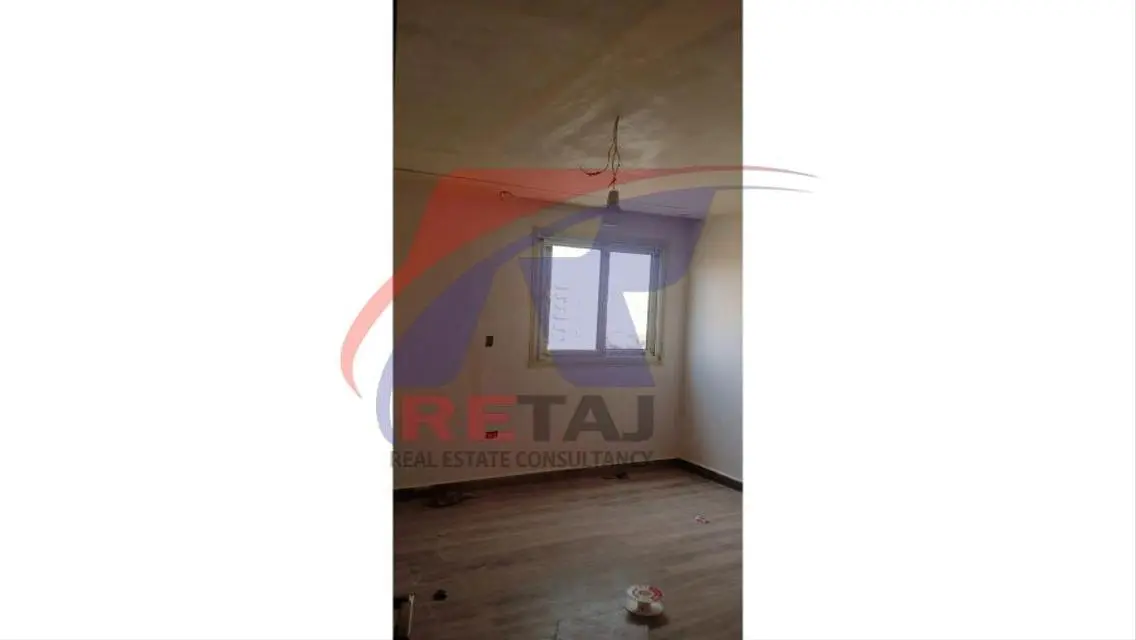 own an apartment in the first area of ​​​​the avia