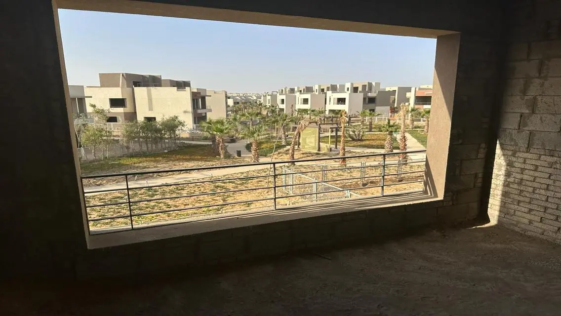Luxurious Apartment for Sale with Spacious Design and Stunning Views