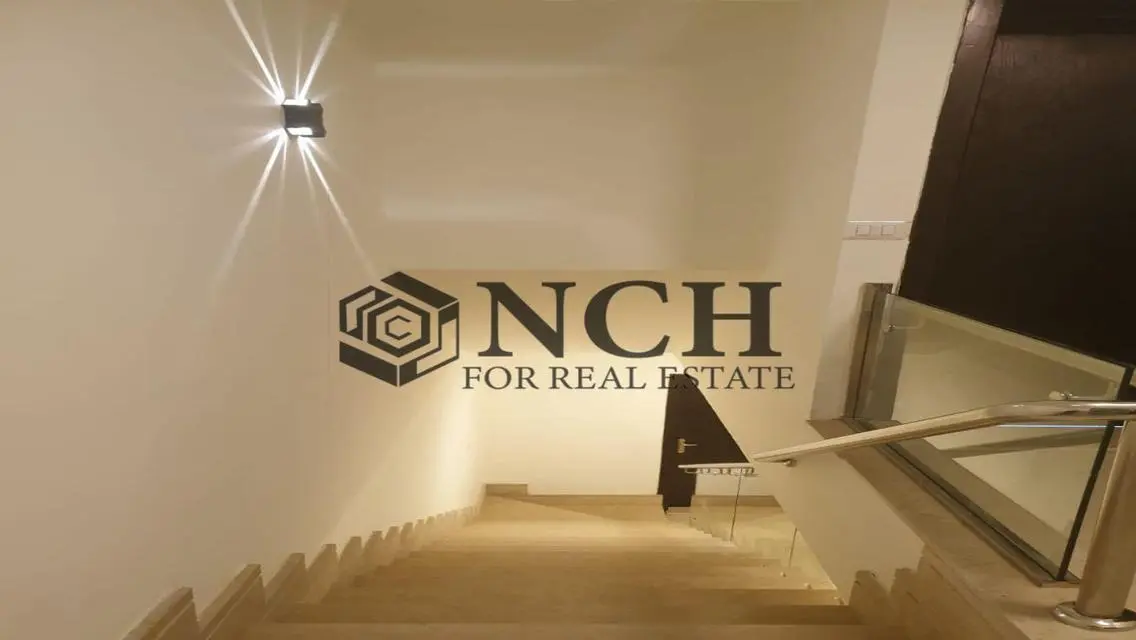Mazonet 3 bed ,with Kitchen and ACs -Hyde Park