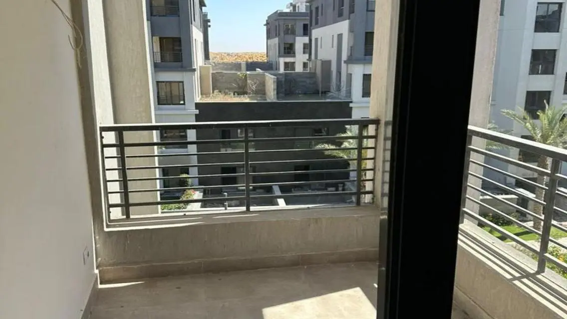 Duplex in Trio Gardens for rent Prime location