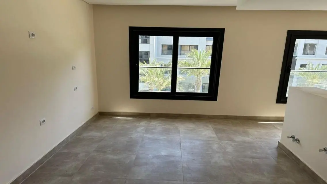 Duplex in Trio Gardens for rent Prime location