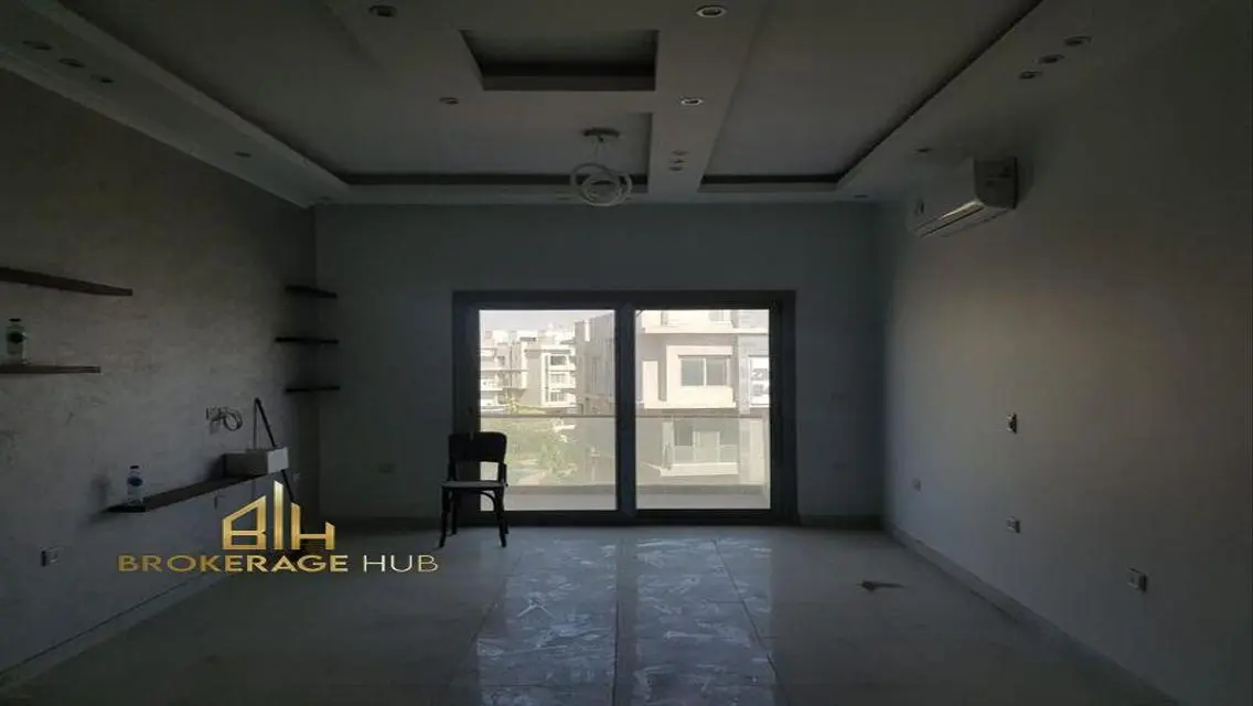 Penthouse for rent location Galleria Moon Valley,