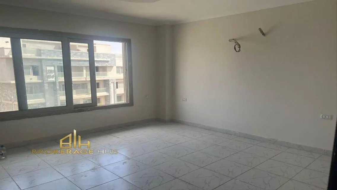 Penthouse for rent location Galleria Moon Valley,