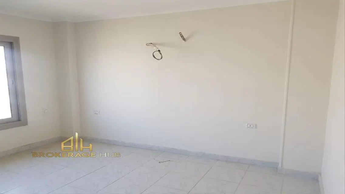 Penthouse for rent location Galleria Moon Valley,