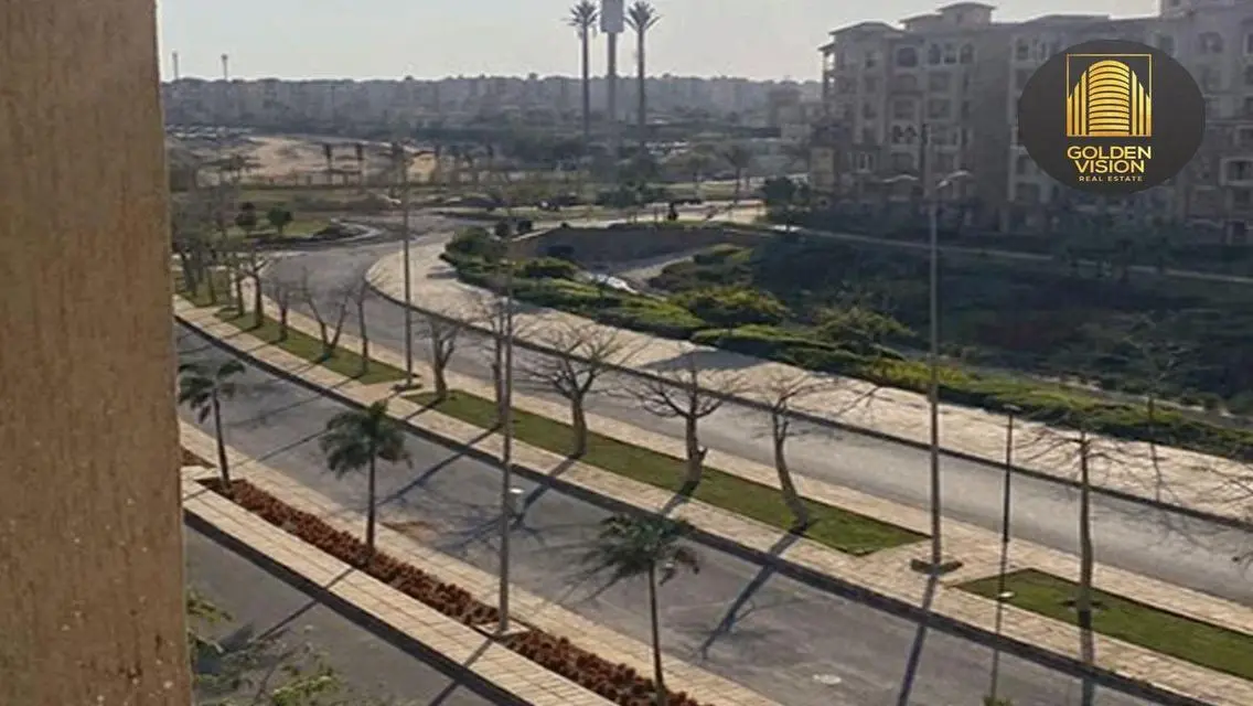 شقة للبيع فى مدينتى 196م² فى ال B8 تقسيط 5 سنوات .