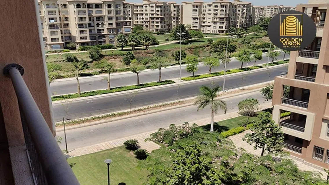شقة للبيع فى مدينتى 196م² فى ال B8 تقسيط 5 سنوات .